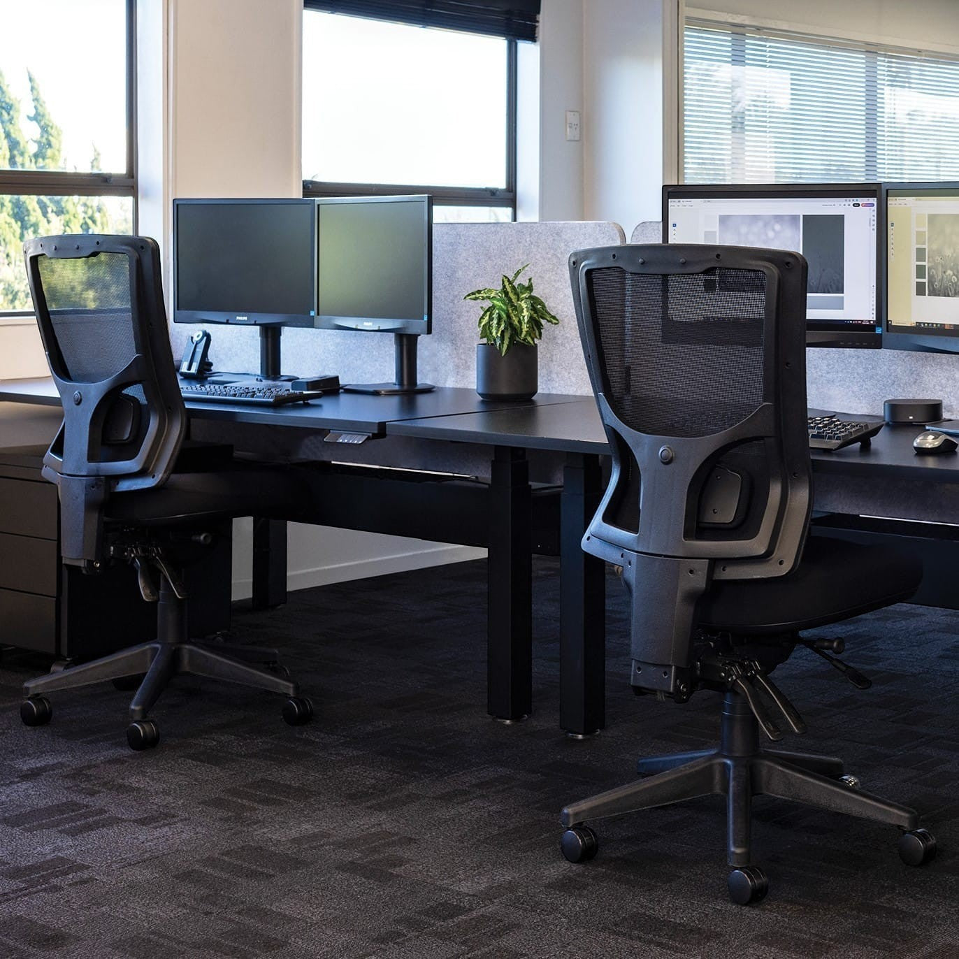 Buro Metro II 24/7 - High Back Ergonomic Office Chair | Black